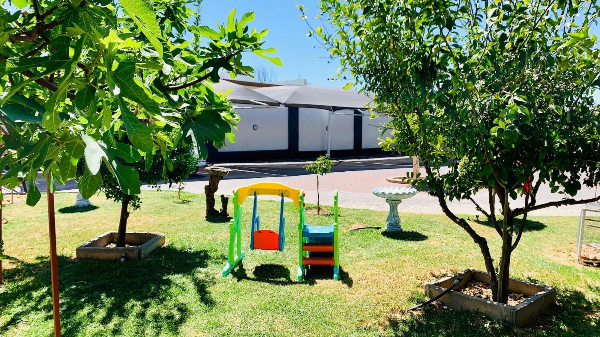 Essence Lifestyle Self-Catering Accommodation Windhoek Extérieur photo