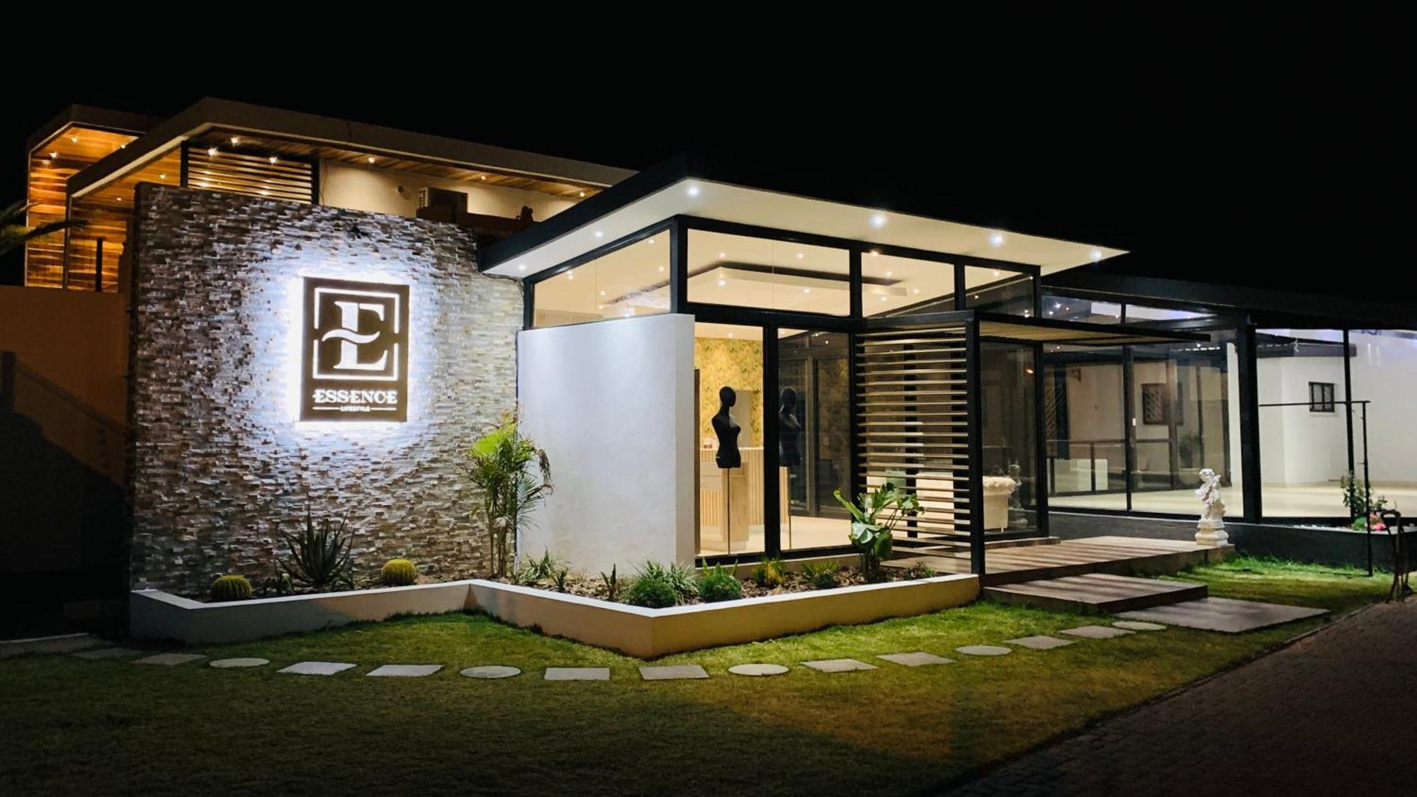 Essence Lifestyle Self-Catering Accommodation Windhoek Extérieur photo