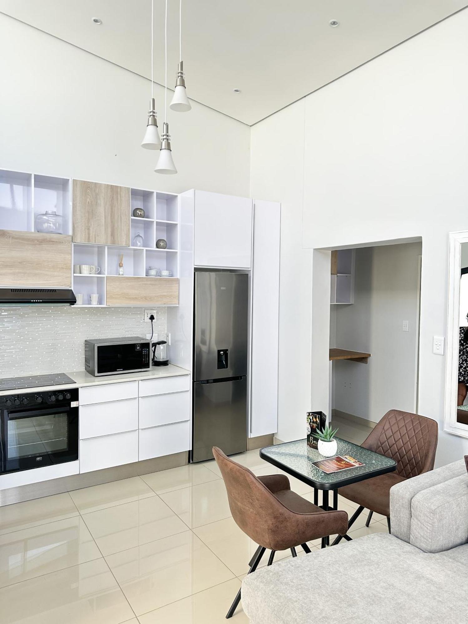 Essence Lifestyle Self-Catering Accommodation Windhoek Extérieur photo